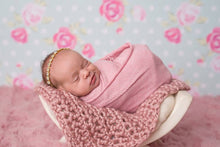Load image into Gallery viewer, Dark Blush Mini Chunky Blanket
