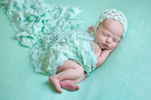 Load image into Gallery viewer, Piper Newborn Bonnet
