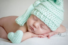 Load image into Gallery viewer, Solid Tassel Hat *Many Colors*
