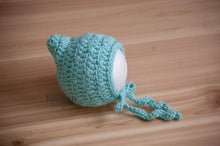 Load image into Gallery viewer, Taylor Newborn Bonnet
